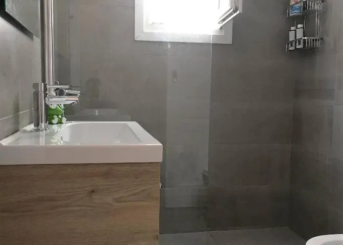 Proteus Elegant In *