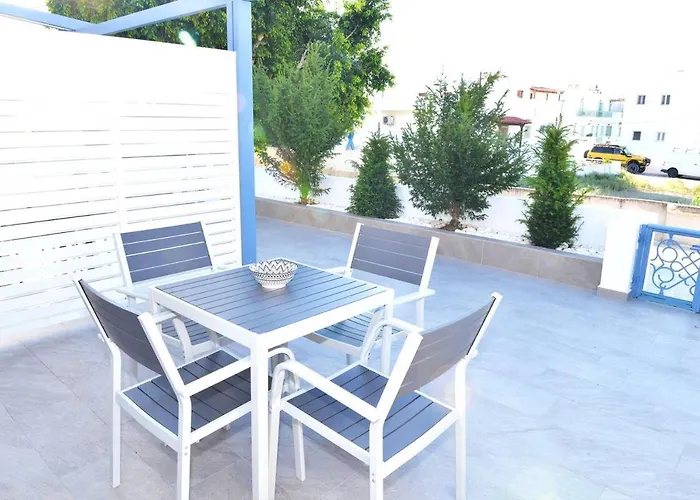 Proteus Elegant In Adámas